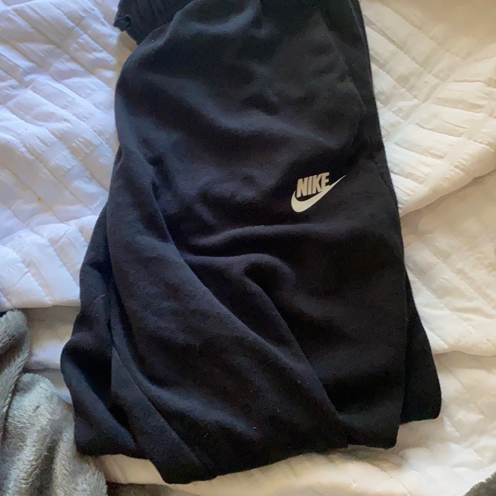 nike joggers